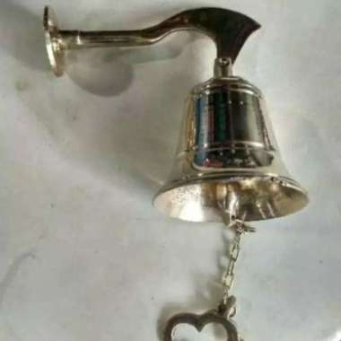 Bel Pintu Lonceng Besar
