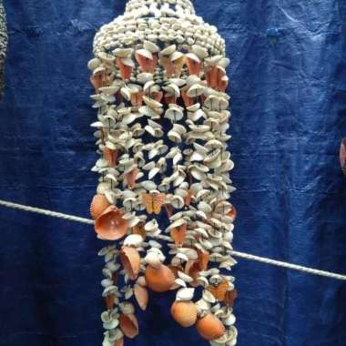 Kap Lampu Kerang Dara Ukuran Sedang