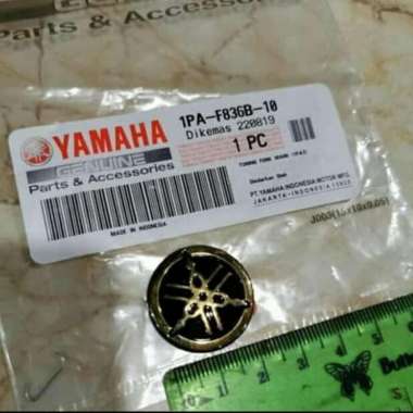 EMBLEM YAMAHA GOLD KECIL SAMBUNGAN BODY VIXION R25 R15 1PA-F836B-10