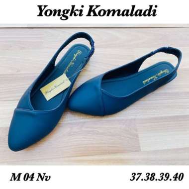 Sepatu bustong flat wanita Yongki komaladi M 04 39 navy