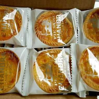 Pie Susu Chandra 1 kotak isi 10 pcs