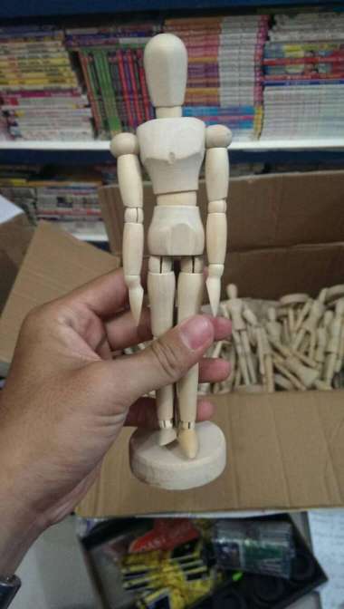 MANEKIN UNISEX 20 CM