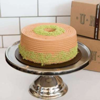 UNION BAKERY BOLU PANDAN CAKE - CHEESE SPONGE GULA MELAKA BUTTERCREAM WHOLE