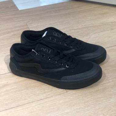 Sepatu Kets Wanita Tinggi Harga Terbaru Agustus 2020 Blibli Com