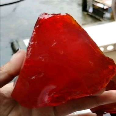Bongkahan Batu Obsidian Merah