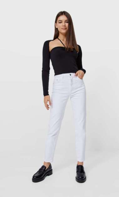 Harga Mom Jeans Stradivarius Terbaru Juni 2022 | BigGo Indonesia