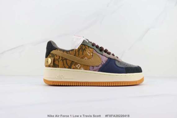 travis air force 1 low