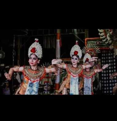 Mahkota Gelungan bunga sisian hiasan kepala tari adat bali Bunga Lelisinta