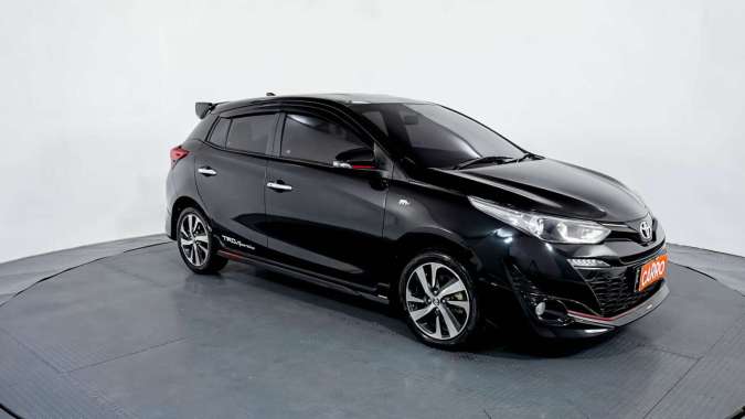 Toyota Yaris S TRD Sportivo MT 2018 Hitam 48 - Hitam M/T Bekasi