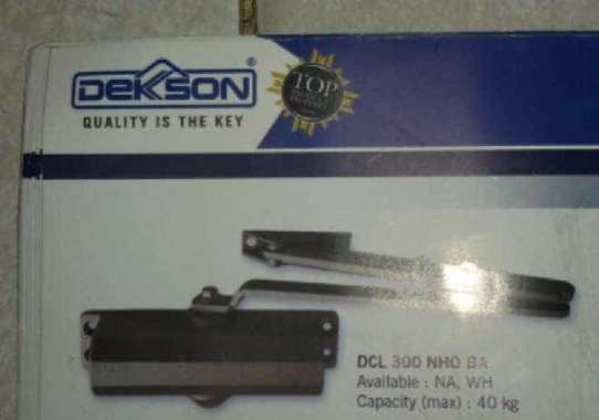 Door closer dekkson