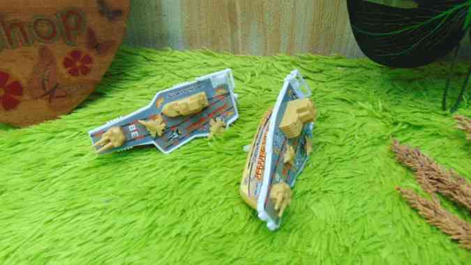 AC Aircraft Carrier Miniatur Kapal Perang Militer Army