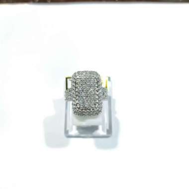 Cincin Wanita Diamond Look Emas Putih 750