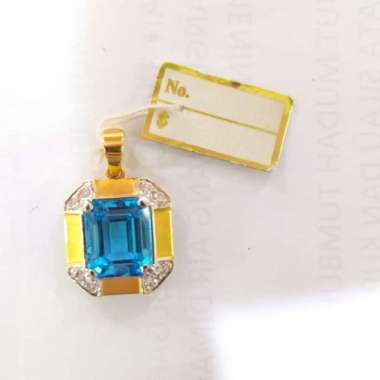 Liontin Blue Topaz Emas Kuning 800