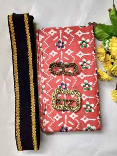 Set Kamus Lontong Timang Perlengkapan Fashion Tradisional Pria Merah