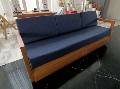 bench sofa minimalis