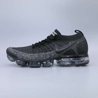 men grey vapormax