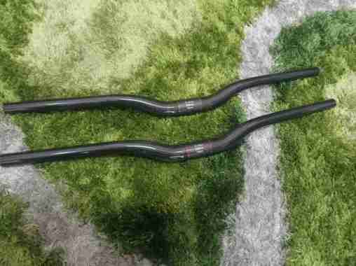 STANG SEPEDA MTB CARBON OVERSIZE 640MM