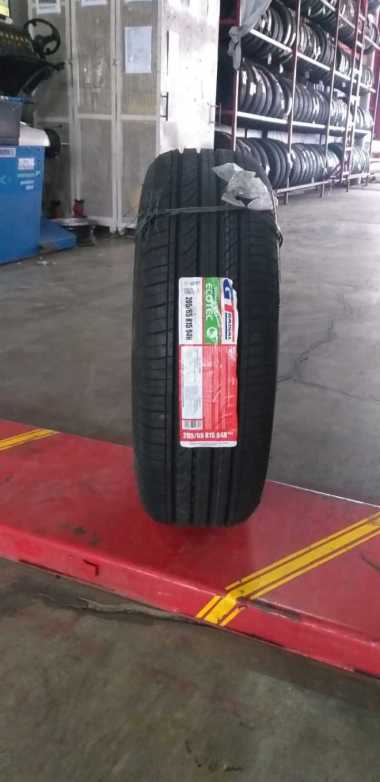 BAN MOBIL INNOVA CAMRY - GT RADIAL CHAMPIRO ECOTEC UKURAN 205/65 R15