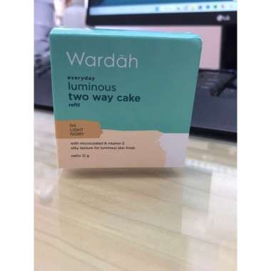 REFILL WARDAH EVERYDAY LUMINOUS TWO WAY CAKE / BEDAK PADAT 04 LIGHT IVORY