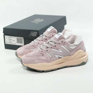 SEPATU NEW BALANCE 5740 BEIGE WHITE TARO 40