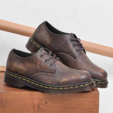 KALMAR CAMEL (KULIT ASLI) |ManNeedMe x Greata| Sepatu Pantofel Pria 42 Camel