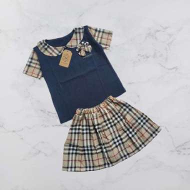 SETELAN ANAK PEREMPUAN DAN LAKI LAKI MOTIF BURBERRY / KAOS ANAK PEREMPUAN DAN LAKI LAKI MOTIF BURBER