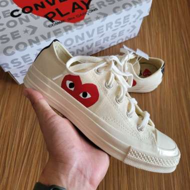 converse chuck heart