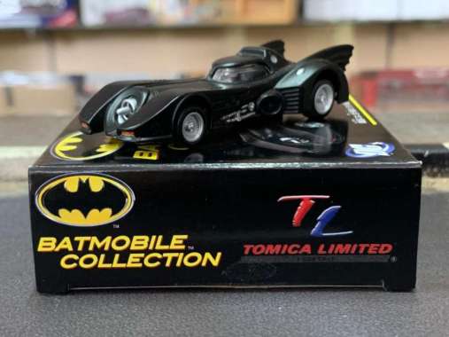 Tomica Limited Batman Batmobile
