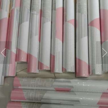 Wallpaper sticker segitiga pink