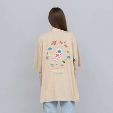 Houseofcuff Kaos Oversized T-shirt Wanita Unisex Tebal Cream Astronaut M
