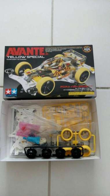 95060 Avante Jr Yellow Special (Clear Body)