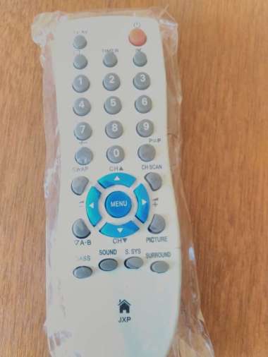 Remote / Remote TV TOSHIBA PUTIH