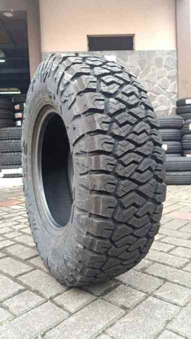 Ban Mobil MAXXIS AT811 RAZR 245/70 R16 Mobil FORD Everest ISUZU D-Max Double