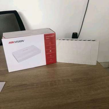 Switch Hikvision 8 Port Gigabit