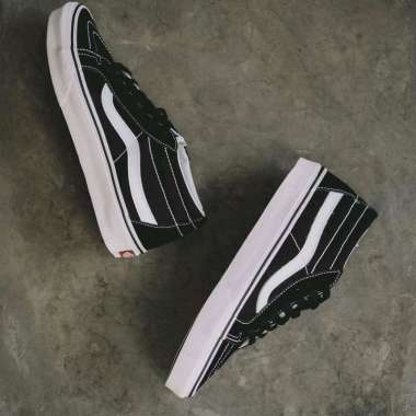 vans mid black