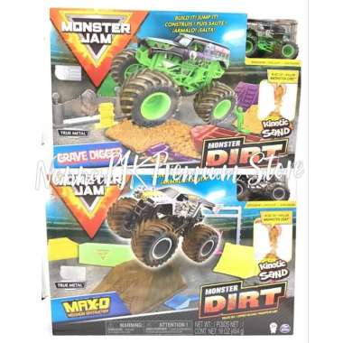 Monster Jam Grave Digger atau Max-D Monster Dirt Deluxe Set Digger