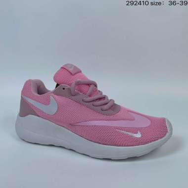 tanjun lightweight sneaker