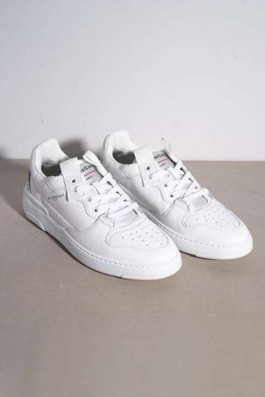 givenchy wing low sneaker