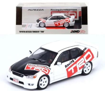 INNO 64 261771 TOYOTA ALTEZZA RS200 TUNED BY TRD WHITE 1-64 - DIECAST