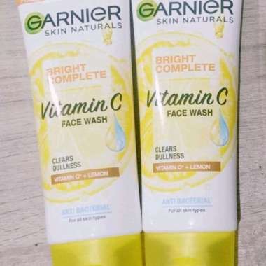 Garnier Glowing Face Wash 100ml