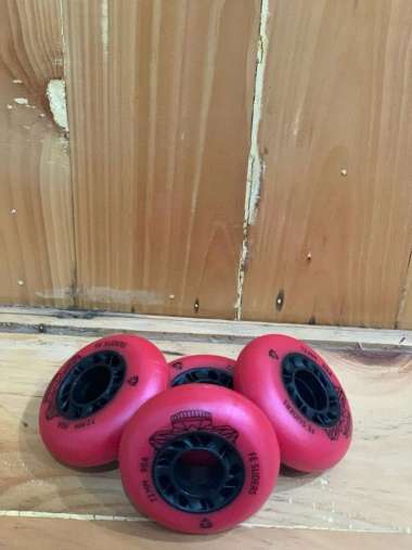 Roda Sepatu Roda Flying Eagle Slider Red 80MM