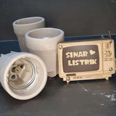 Fiting Keramik / Fiting Lampu / Fiting E.27