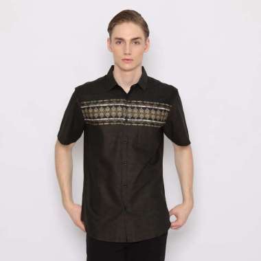 Platini Baju Kemeja Motif Pria Lengan Pendek Katun Hitam 132175 M