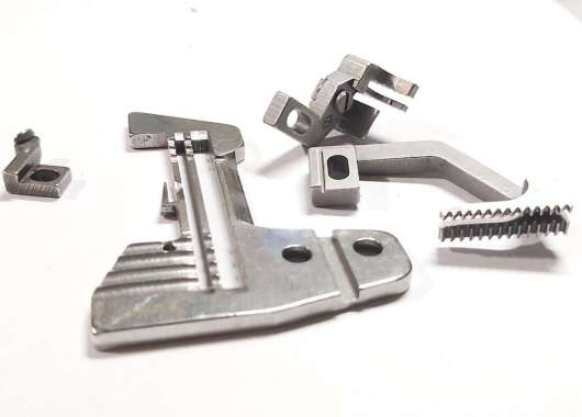 plat jarum mesin neci model 737 (PAKET) /E934 needle plate dek plat gigi untuk mesin jahit neci