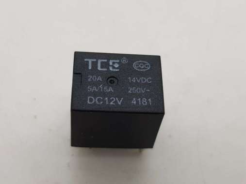 Relay DC 20 Ampere 12Volt 5 Kaki Merk HWE hitam