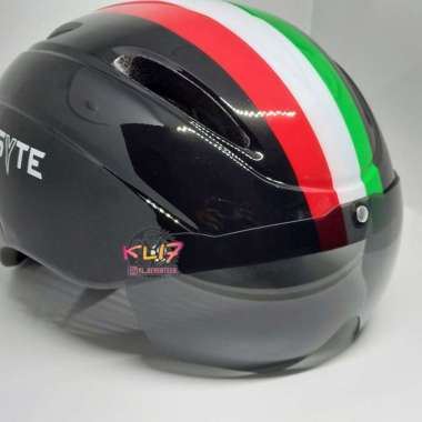 Helm SYTE ST F170 with glasses
