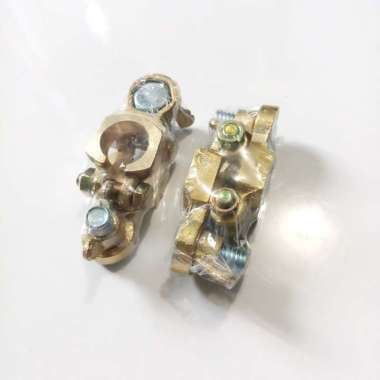 KEPALA AKI KUNINGAN BESAR (+-) - KEPALA ACCU AKI MOBIL (B217)