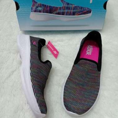 goga max sneakers