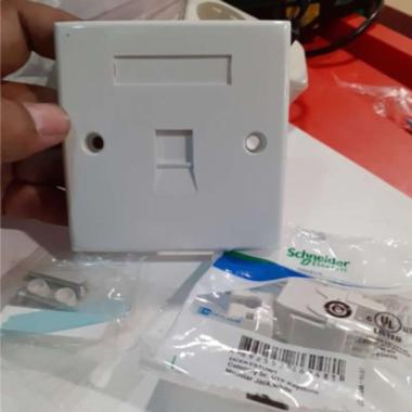 Schneider S- Classic Outlet Data RJ45 Cat 5E