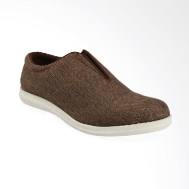 Yongki Komaladi Sepatu Pria - Brown [OL6-2311-01-L-17]